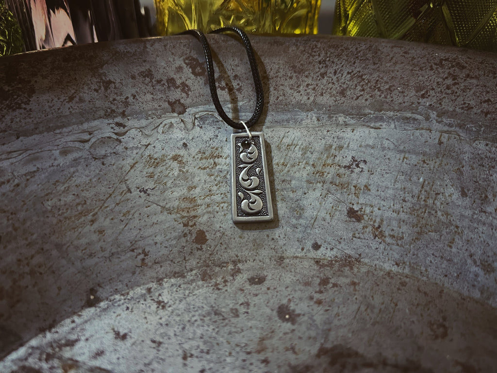Curl Flame Pendant Necklace